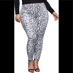 Good‎ American good waist snake print skinny jeans